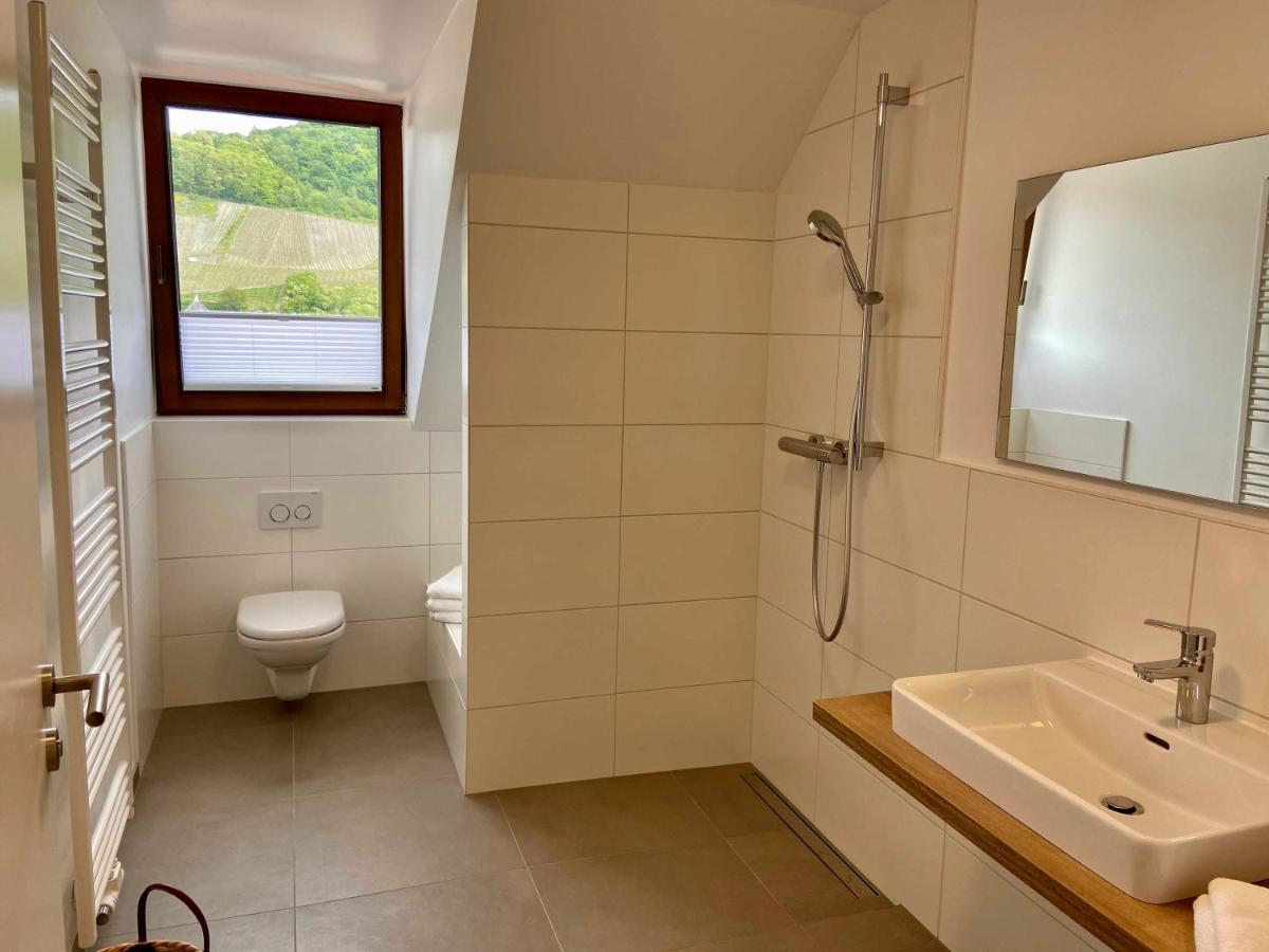 Апартаменты Neu!!! Moselbleibe Winzerhaus Kues Бернкастель-Кюс Экстерьер фото